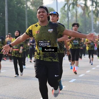 Runner Photo 6998544