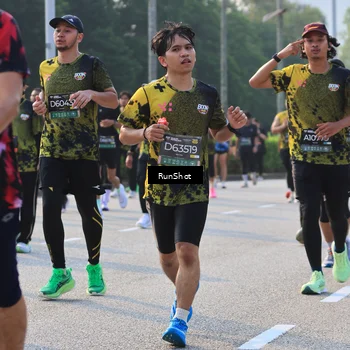 Runner Photo 6998563
