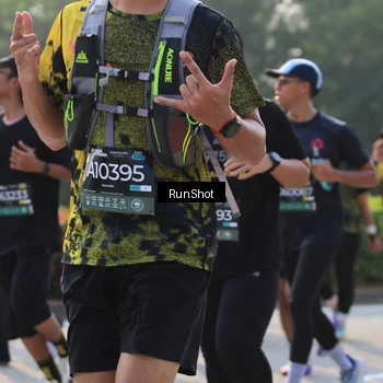 Runner Photo 6998572