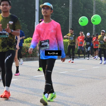 Runner Photo 6998599