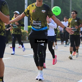 Runner Photo 6998629