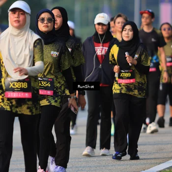Runner Photo 6998649