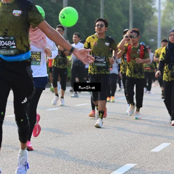 Runner Photo 6998651