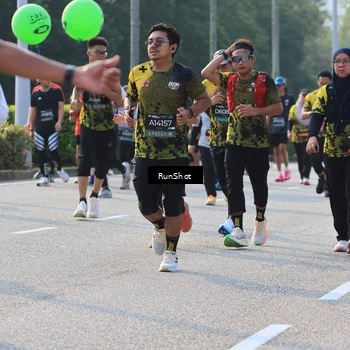 Runner Photo 6998653