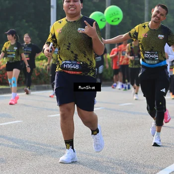 Runner Photo 6998655