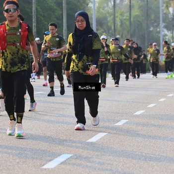 Runner Photo 6998662
