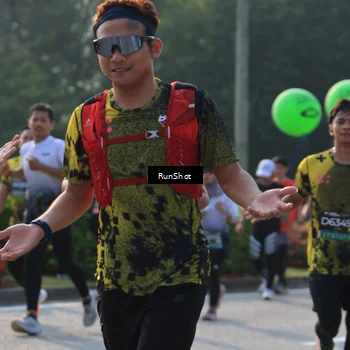 Runner Photo 6998666
