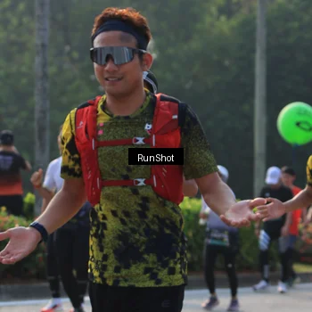 Runner Photo 6998675