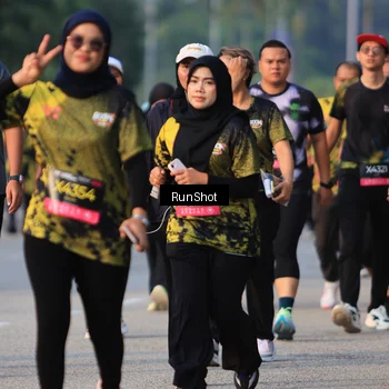 Runner Photo 6998677