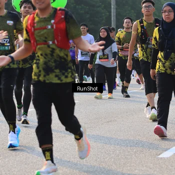 Runner Photo 6998682
