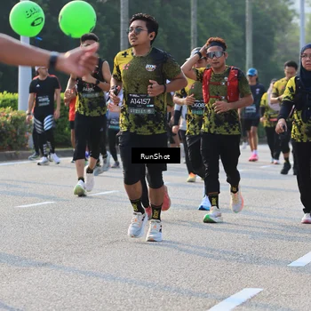 Runner Photo 6998688