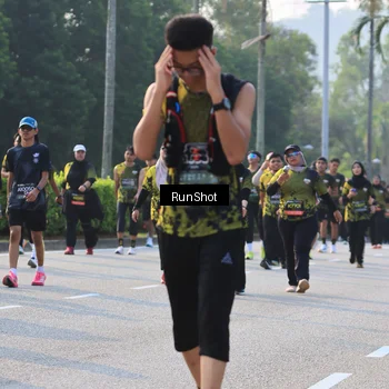 Runner Photo 6998700