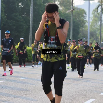 Runner Photo 6998703