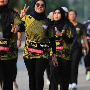 Runner Photo 6998723