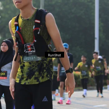Runner Photo 6998724