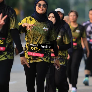 Runner Photo 6998745