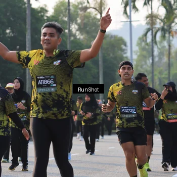 Runner Photo 6998756