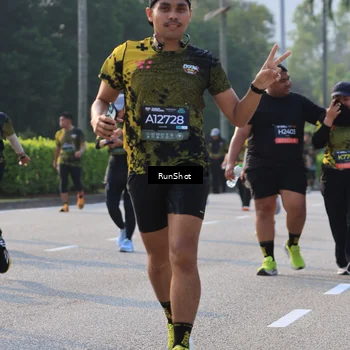 Runner Photo 6998768