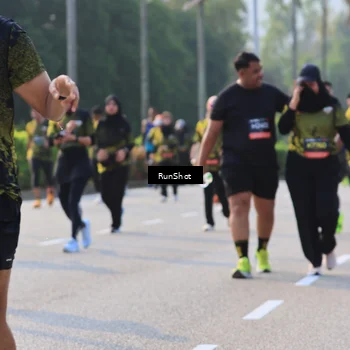 Runner Photo 6998770