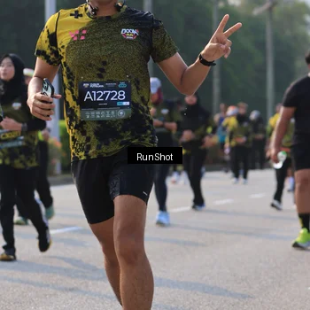 Runner Photo 6998772