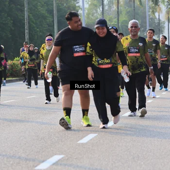 Runner Photo 6998777