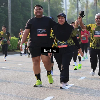 Runner Photo 6998792