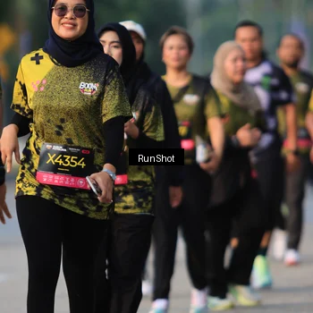 Runner Photo 6998797