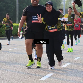 Runner Photo 6998808