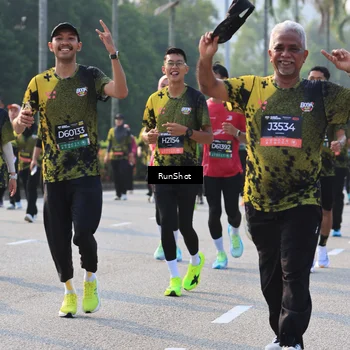 Runner Photo 6998839