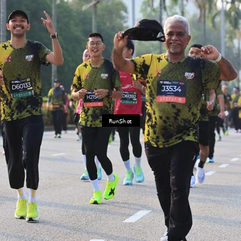 Runner Photo 6998840