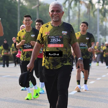 Runner Photo 6998846