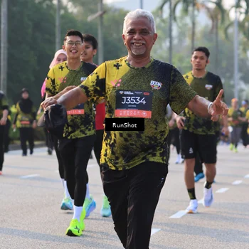 Runner Photo 6998848