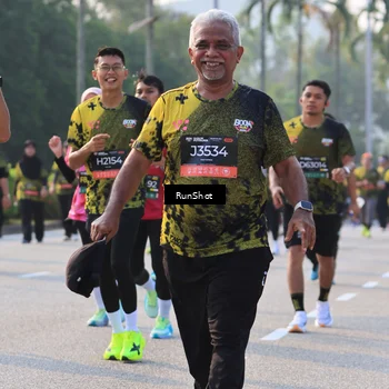 Runner Photo 6998863
