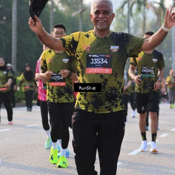 Runner Photo 6998865