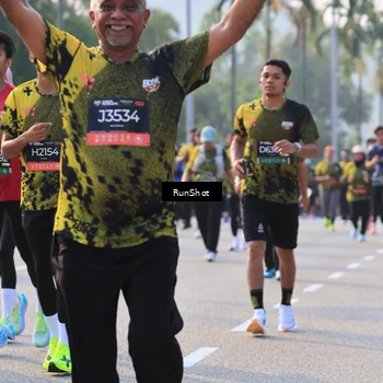 Runner Photo 6998872