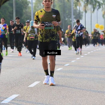 Runner Photo 6998873