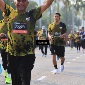 Runner Photo 6998875