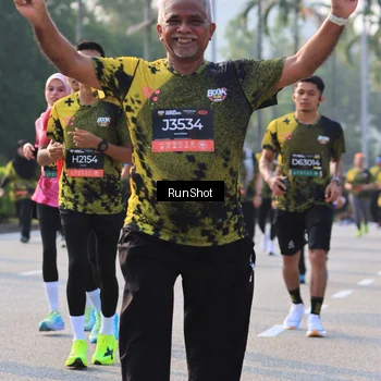 Runner Photo 6998891