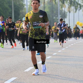 Runner Photo 6998894