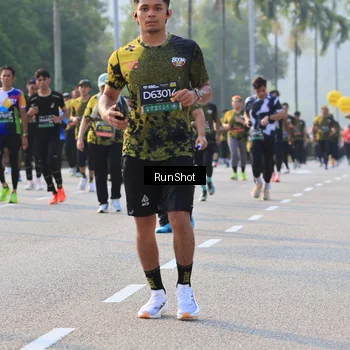 Runner Photo 6998895