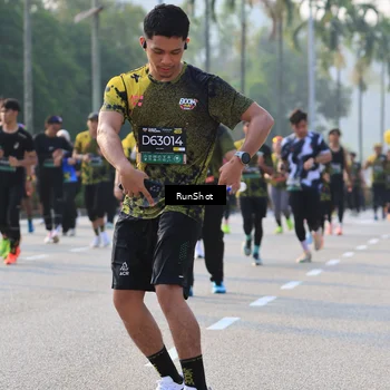 Runner Photo 6998897