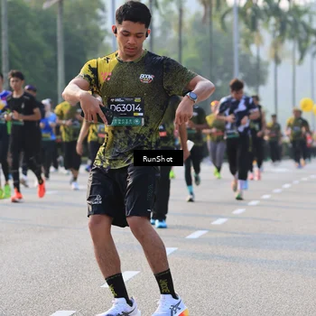Runner Photo 6998902