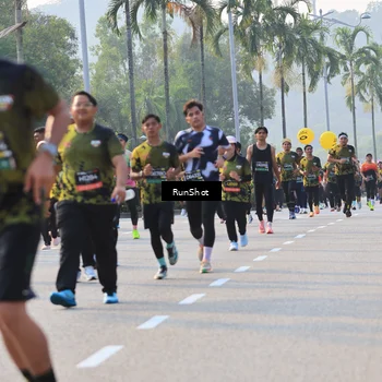 Runner Photo 6998910