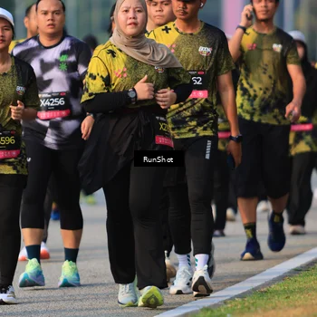 Runner Photo 6998923