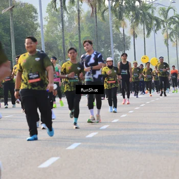 Runner Photo 6998924