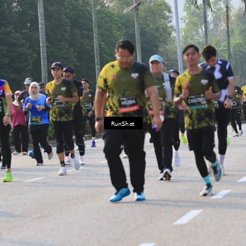 Runner Photo 6998928