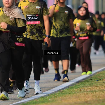Runner Photo 6998929