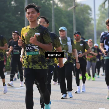Runner Photo 6998932
