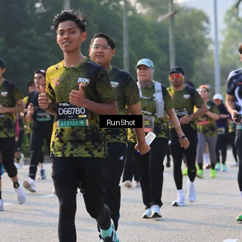 Runner Photo 6998935