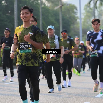 Runner Photo 6998937